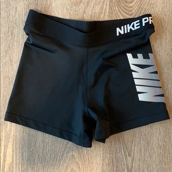 Nike Pants - NWOT Nike Dry Fit Shorts